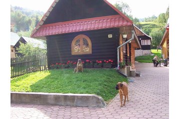 Slovensko Chata Horná Mariková, Exteriér